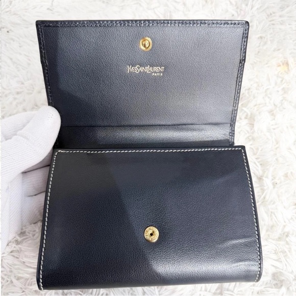 Yves Saint Laurent Black and White Wallet - Picture 6 of 13
